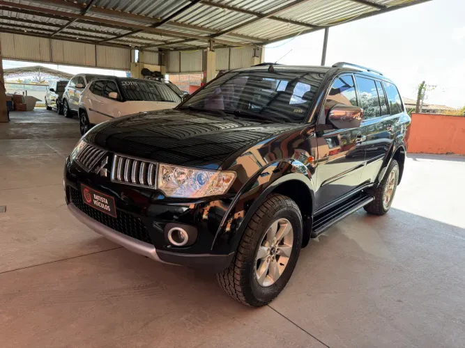 Mitsubishi Pajero Dakar/hpe 3.5 4X4 Flex 5P Aut. 2013