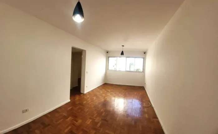 LOCAÇÃO - VILA MARIANA 01 DORM. 50 M2 Á.Ú 01 VAGA - AO LADO METRÔ SANTA CRUZ!