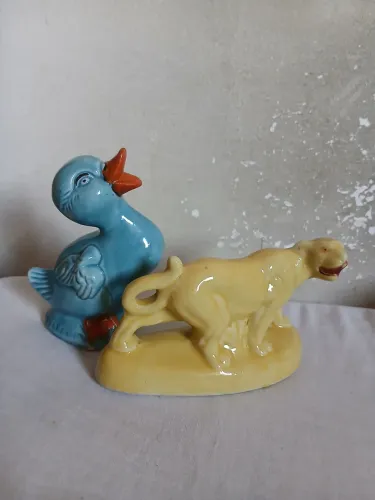 Bibelôs de porcelana antiga
