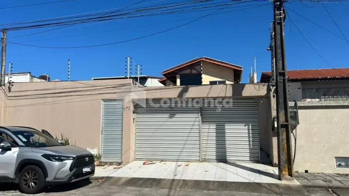 Casa Duplex a Venda na Parquelândia em Fortaleza/CE