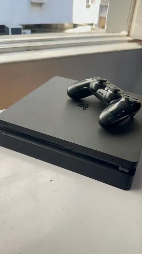 PlayStation 4 Slim 512GB