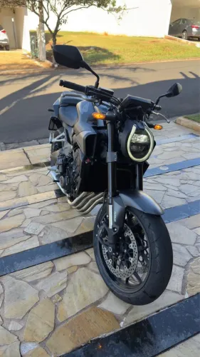 Cb 650 impecável ! Único dono