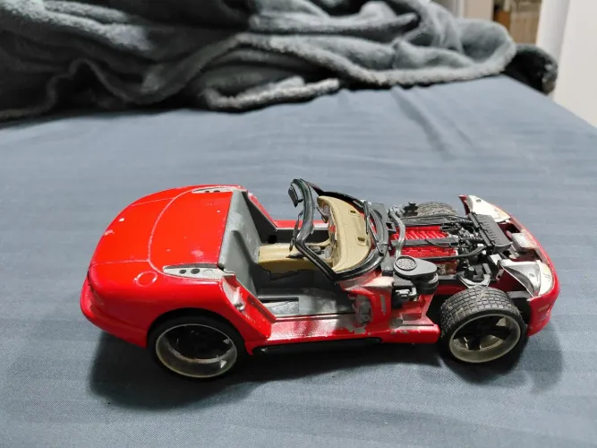 Vende_se viper escala 1/24 sucata pra restauro usar peças ou fazer diorama
