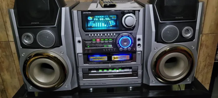 Vendo som aiwa t99