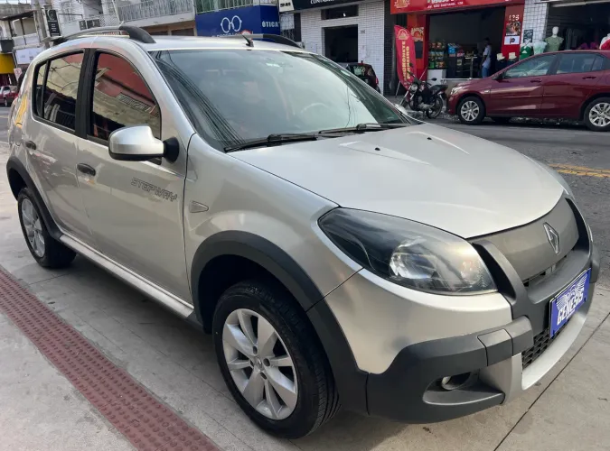 Renault Sandero Stepway Hi-power 1.6 8V 5P 2013