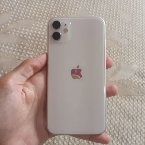 iPhone 11 com defeito placa todo novo 