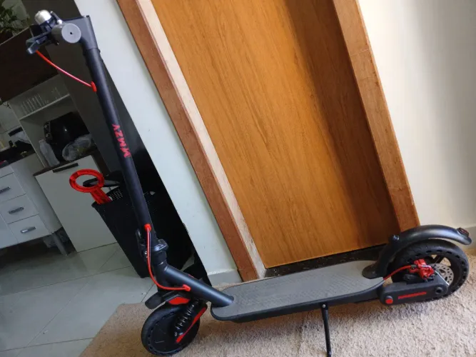 Vendo patinete NOVO