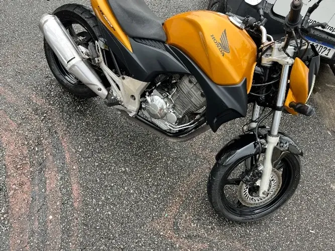 CB 300 2012 - MOTO CONSERVADA