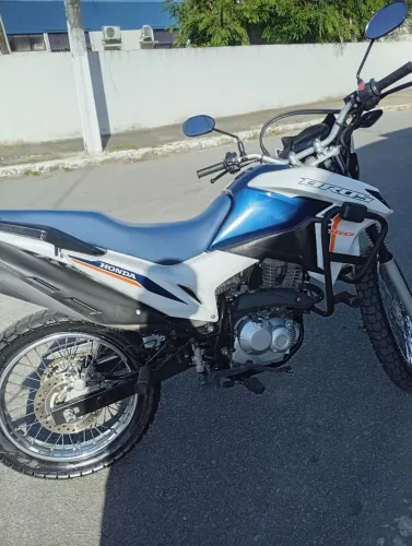 MOTO HONDA BROS 160