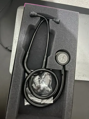 Estetoscópio Littmann Classic III - Novo