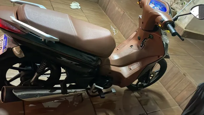 Troco moto Shineray 125 por iPhone depende o modelo