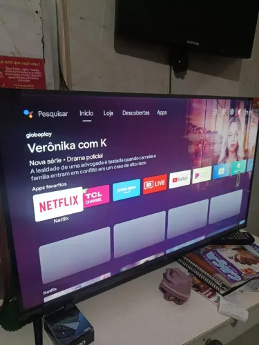 Vende-se televisão smart tv TCL 32 polegadas
