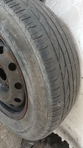 Pneu Bridgestone + roda aro 14