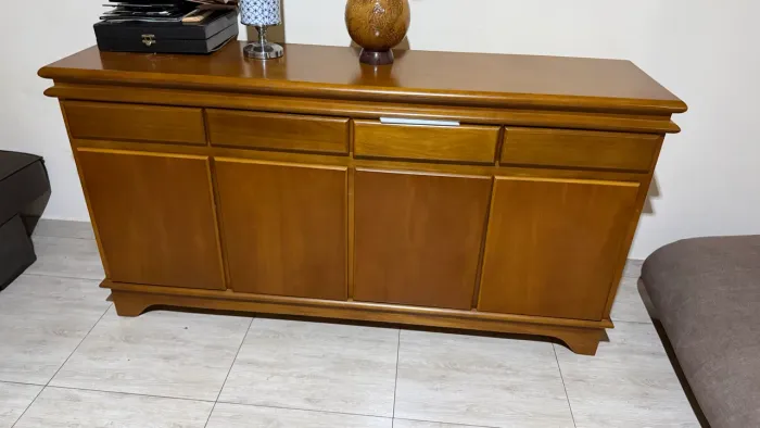 Buffet 4 portas, 4 gavetas em madeira/Mdf