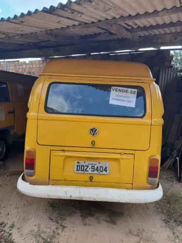 Volkswagen Kombi Furgão (álcool) 2003