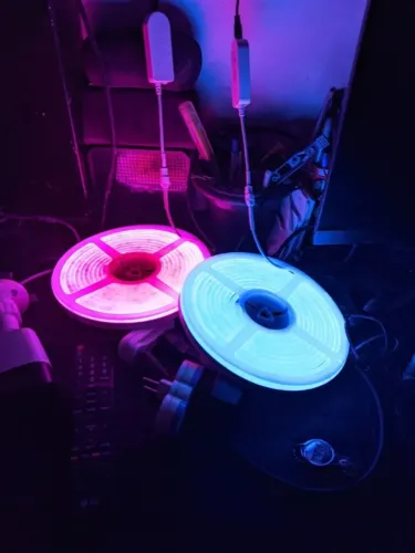 Fita de Luz LED RGB Inteligente | Controle por Voz e App