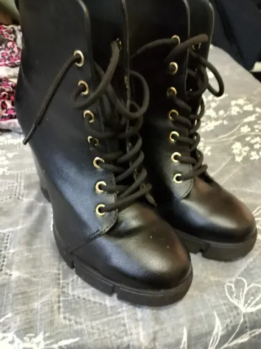 Bota Sapatinho de Luxo Preta - Nunca Usada - Tam 37