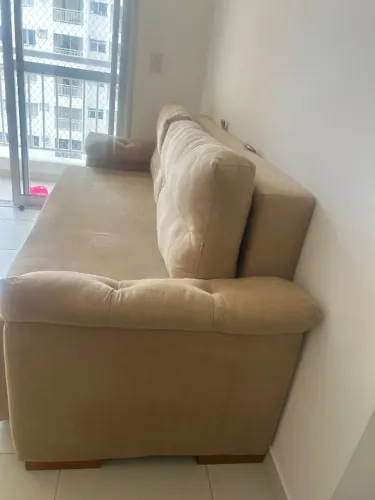 Um sofá que vira cama! Comprado por 2.200,00 vendo por 1500,00