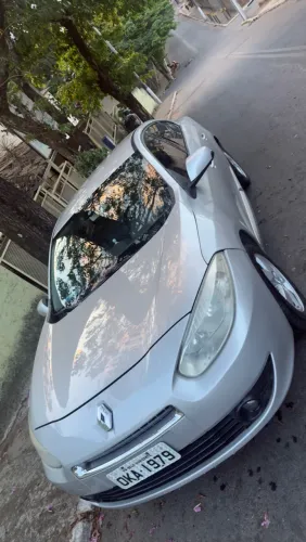 Renault Fluence Sed. Dynamique 2.0 16V Flex Aut. 2013