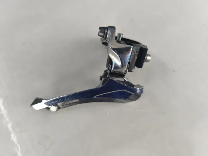 Vende-se câmbio dianteiro Shimano tiagra 9v modelo 4600