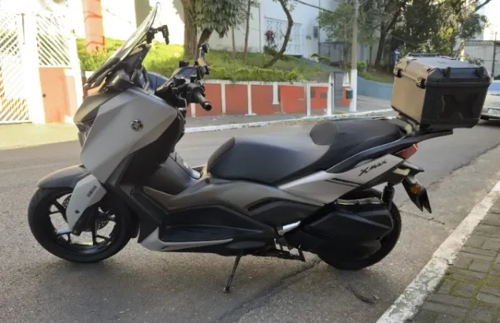 Yamaha Xmax Connected 2025 Impecável (com km baixa)