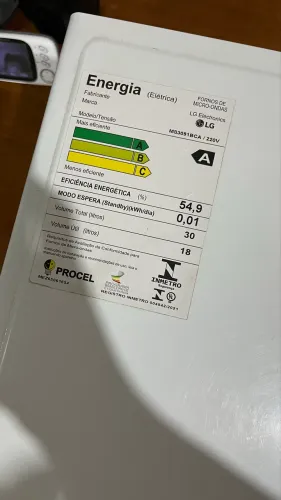 Micro-ondas LG Branco e Preto - Liga Normalmente, Não Está Aquecendo