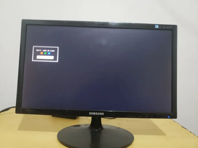 Monitor samsung FLUHD