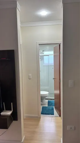Aluga-se Apartamento Semi-mobiliado Condomínio Araçá