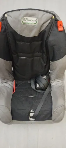 Cadeira infantil para veículo marca Burigotto