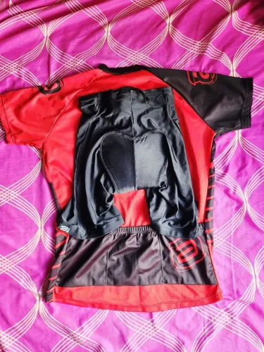 Roupa ciclismo M