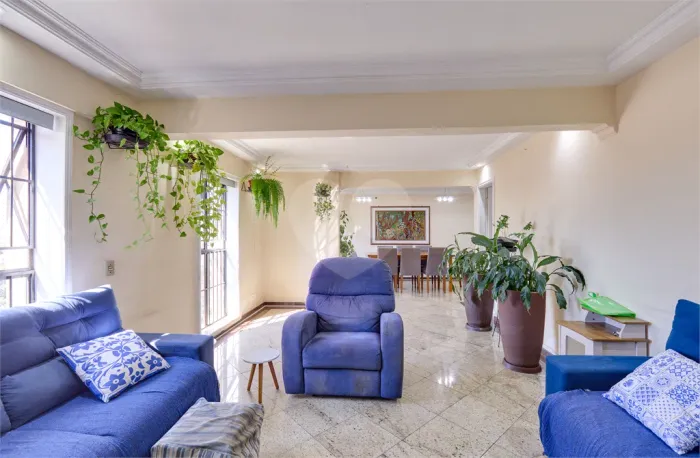 Apartamento à venda com 4 quartos, sendo 1 suíte, no condomínio Parque Marajoara Sol, São 