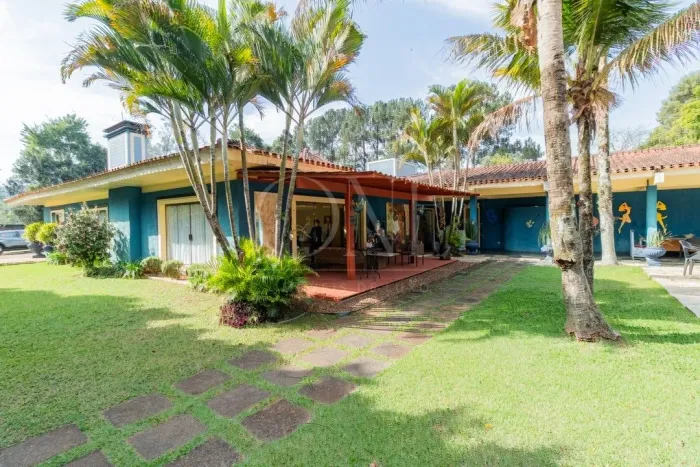 Casa térrea Granja Viana Parque Silvino Pereira 4 quartos