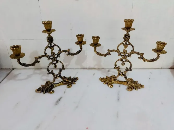 Par de candelabros antigo/ Bronze  luxo