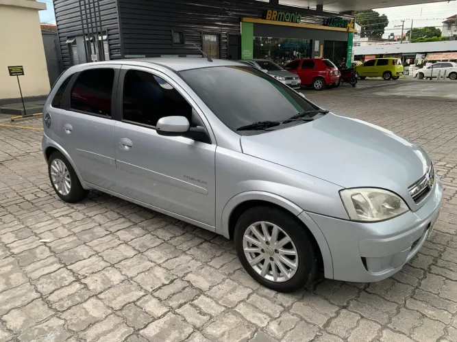 Chevrolet Corsa Hat. Premium 1.4 8V Econoflex 5P 2009