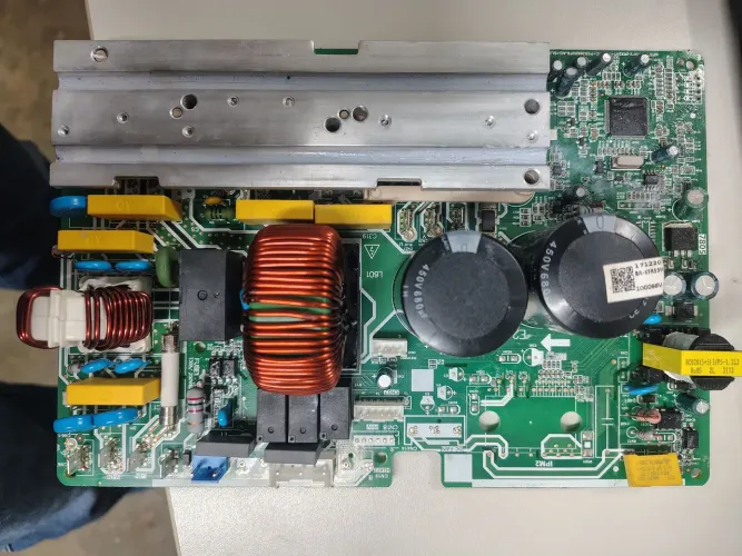 Placa Condensadora Midea Springer Inverter 18000 Btus - 17122000046519