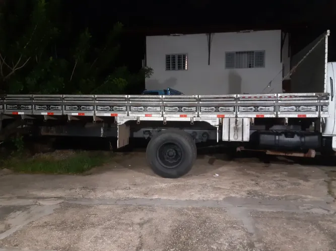 Carroceria de madeira para caminhão