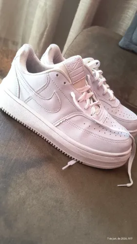 Tênis Nike Air Force número 40 em couro