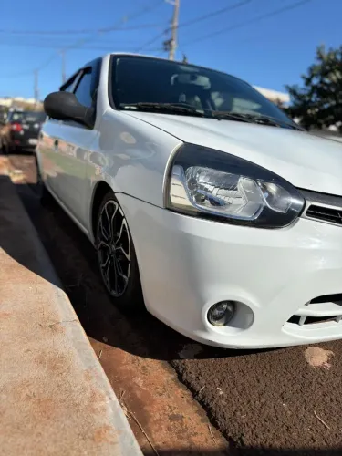 Renault Clio Rn/alize/expr./1.0 Hi-power 16V 5P 2015