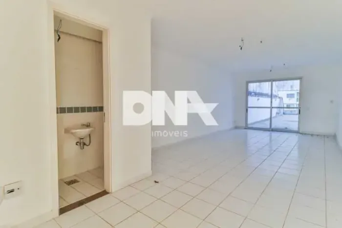 Sala : / Comercial / Recreio dos Bandeirantes