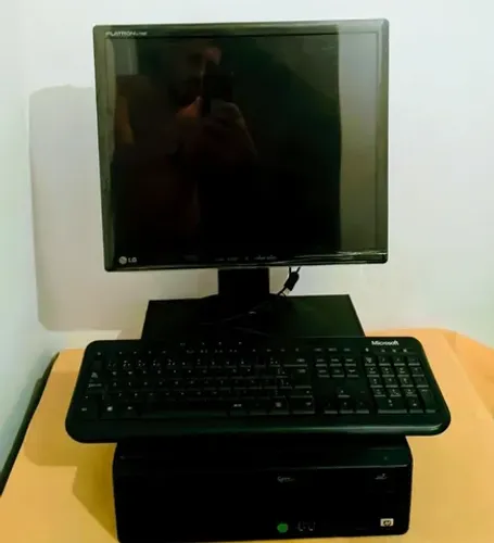 Computador HP Compaq Core 2Duo 4gb RAM completo