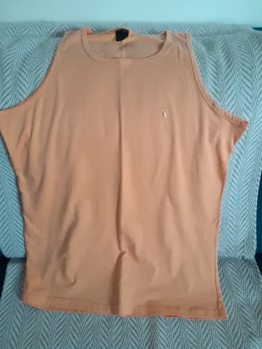 Camiseta Regata Básica 100 % algodão - Cor.: Coral - Tam.: G