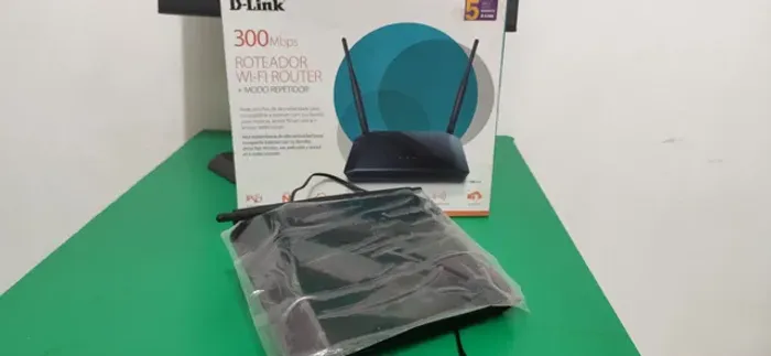 Roteador D-Link DIR-615 300Mbps 2 Antenas - 5 Portas