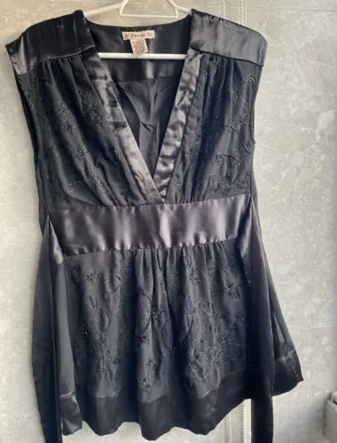 Blusa de festa preta bordada - tam P - Forever 21