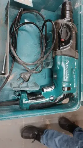 Martelo Perfurador Makita Usado