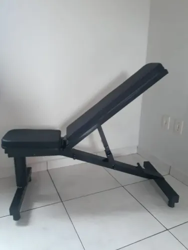 Banco pra supino. 4 posições ajustáveis. 