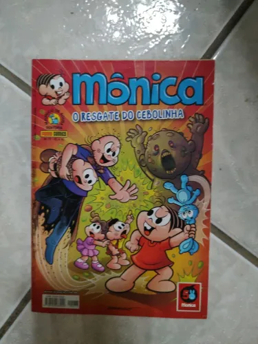 Lote de gibis.