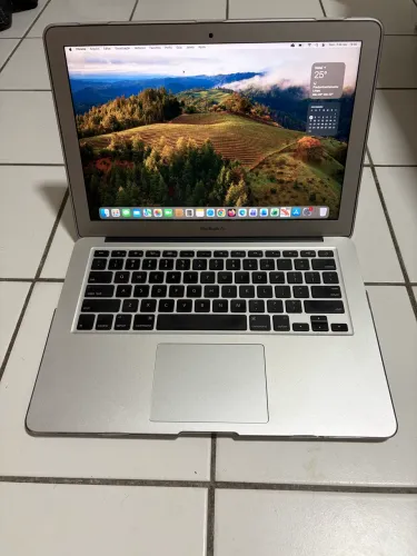 MacBook Air 2018 - SEM DETALHES
