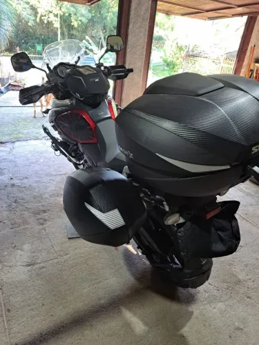 Vende-se vstron 1000