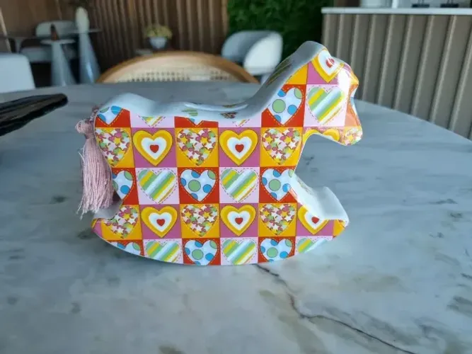 Cofrinho Decorativo Cavalinho de Balanço - Colorido e Criativo