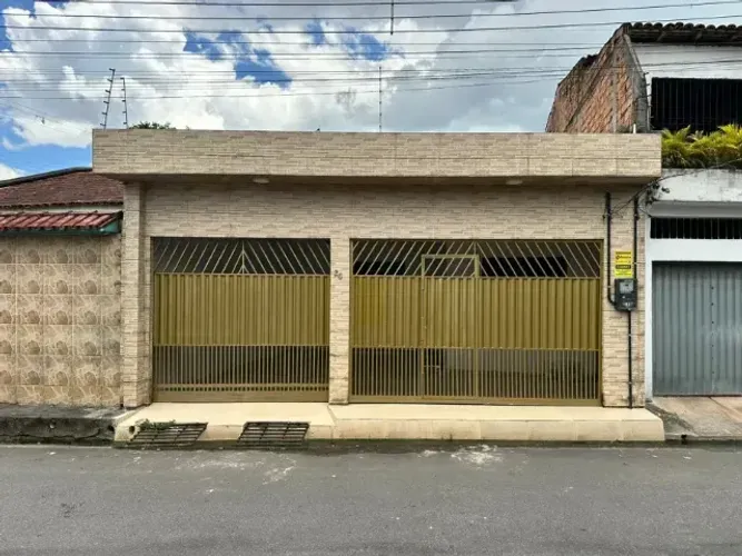 G| LINDA CASA A VENDA NA FORQUILHA